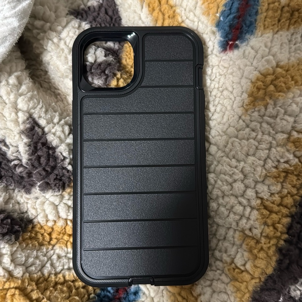 iPhone 14/15 plus otter box black phone case